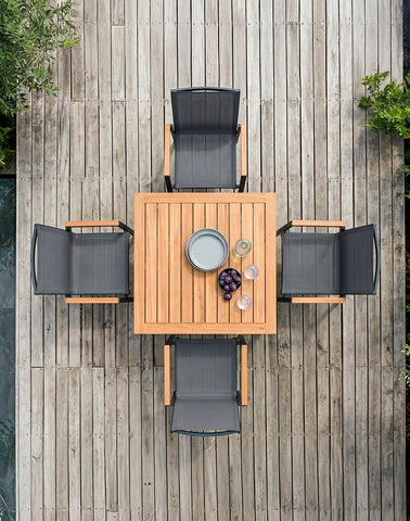 ELISA DINING TABLE