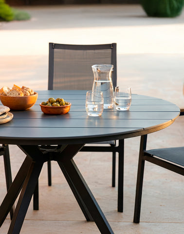 LILITH ROUND DINING TABLE