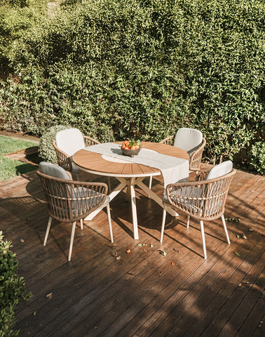 SUNNY ROUND DINING TABLE