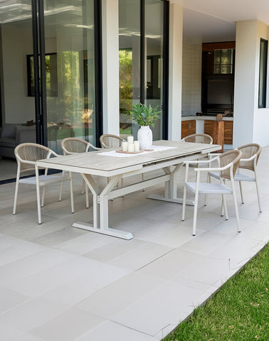 HANNAH II EXTENDABLE DINING TABLE